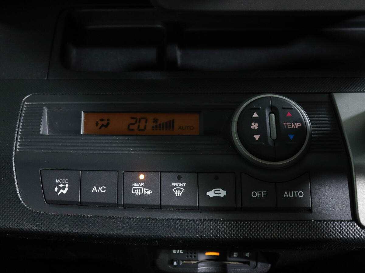 Honda Freed, 2011 Фото №15