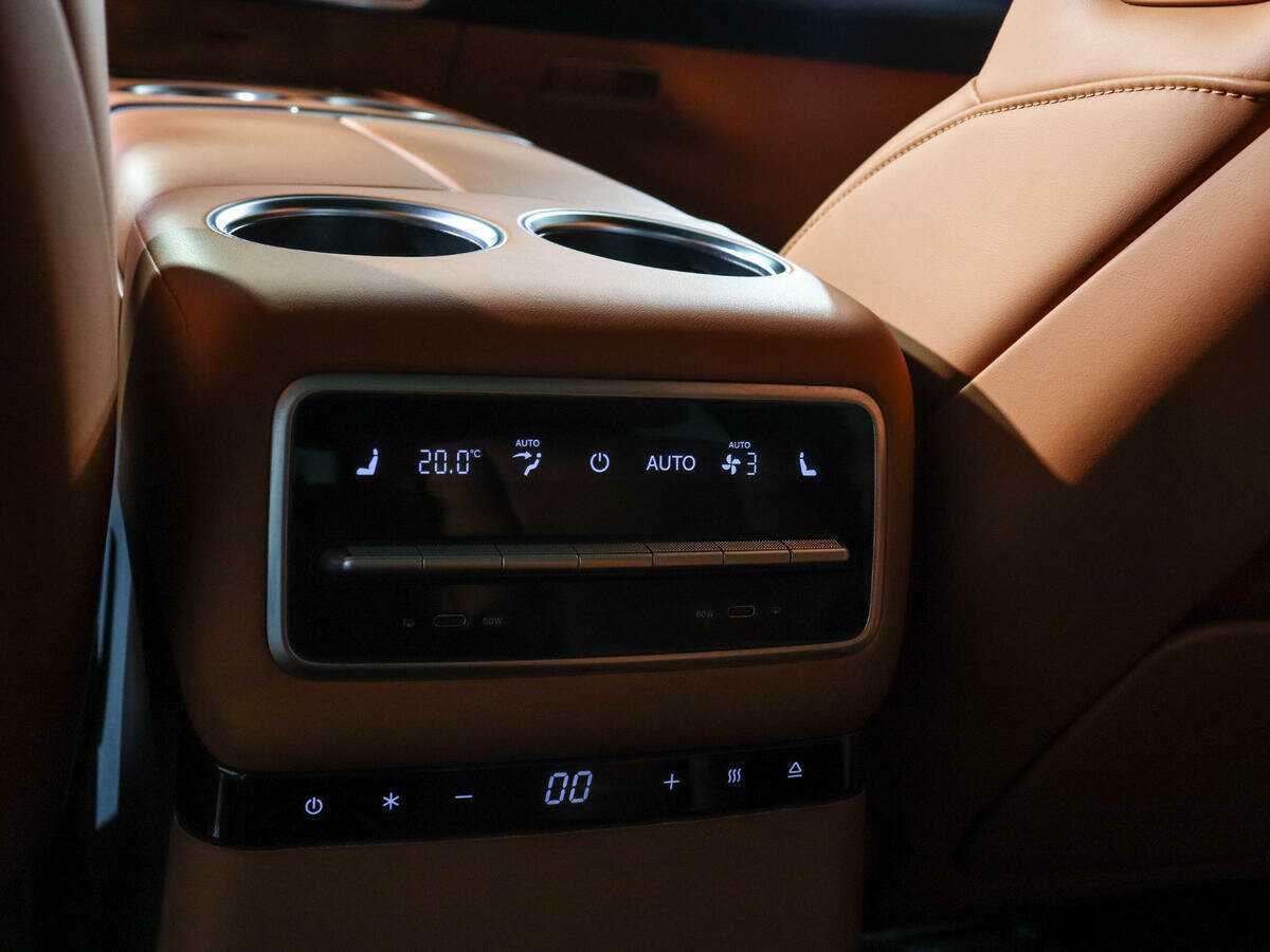 LiXiang L9 44.5 kWh, 2023 Фото №17