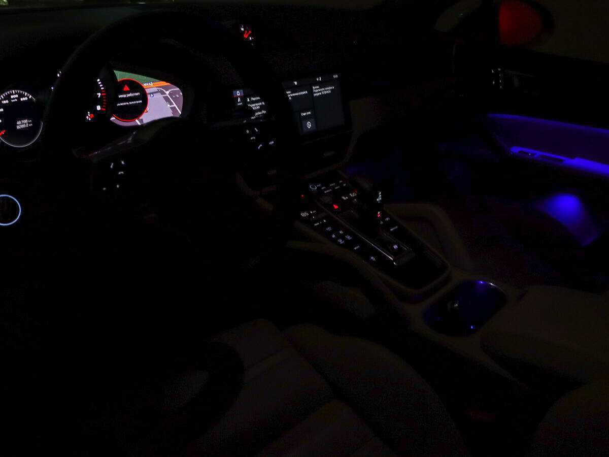 Porsche Cayenne, 2018 Фото №14