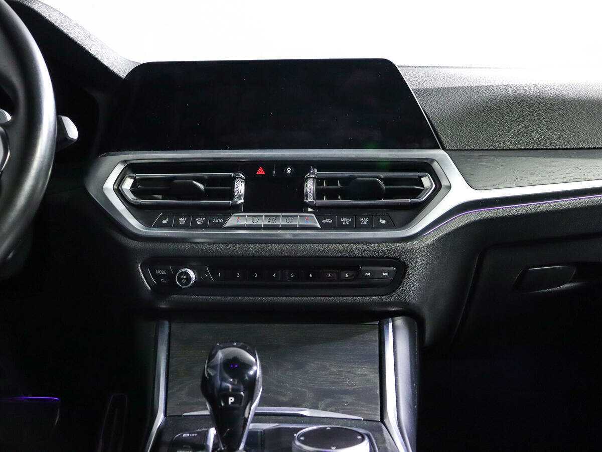 BMW 3 серии 330d xDrive, 2020 Фото №11