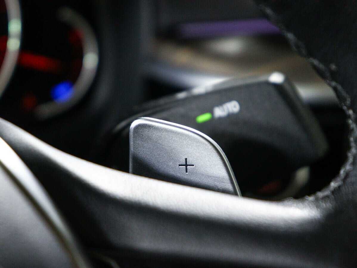 BMW 5 серии 520d xDrive, 2019 Фото №15