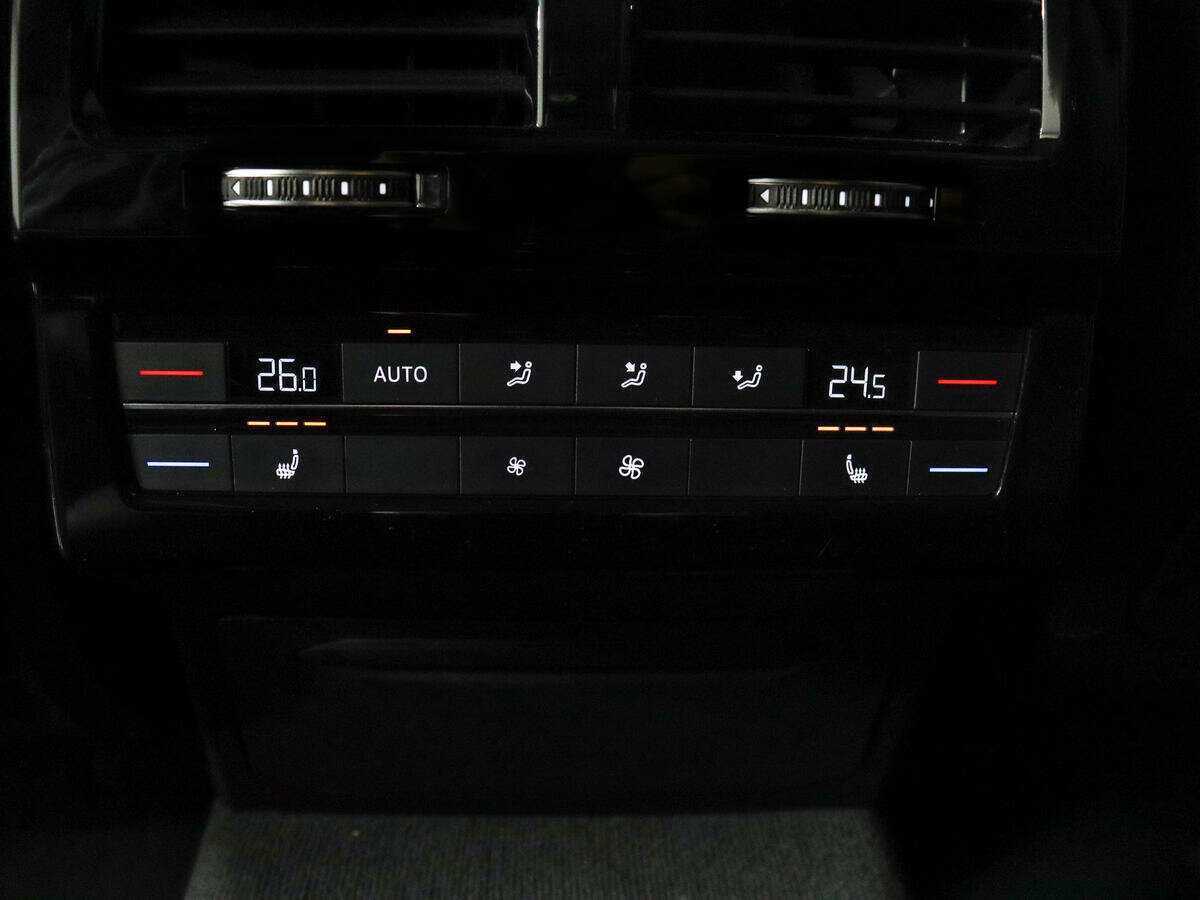 Volkswagen Touareg, 2019 Фото №16