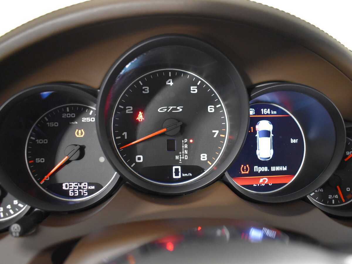 Porsche Cayenne GTS, 2015 Фото №19