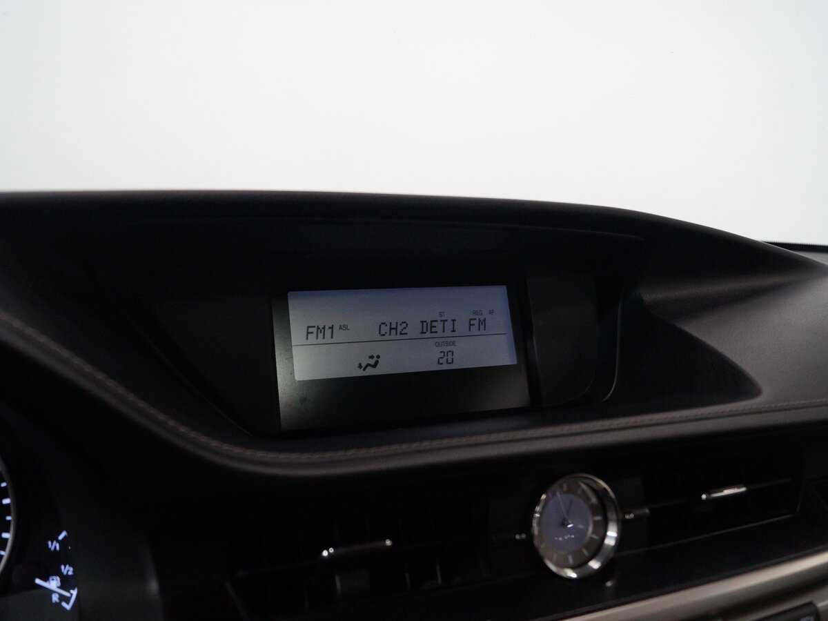 Lexus ES 250, 2012 Фото №16