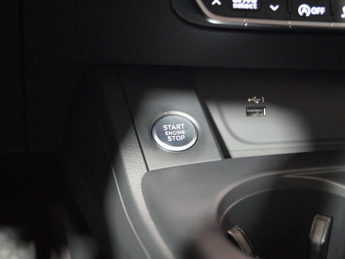 Audi A4 40 TFSI, 2020 Фото №24