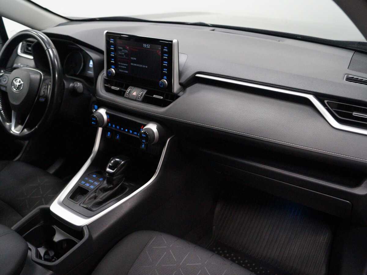 Toyota RAV4, 2020 - 133 100 км. | Фото №8
