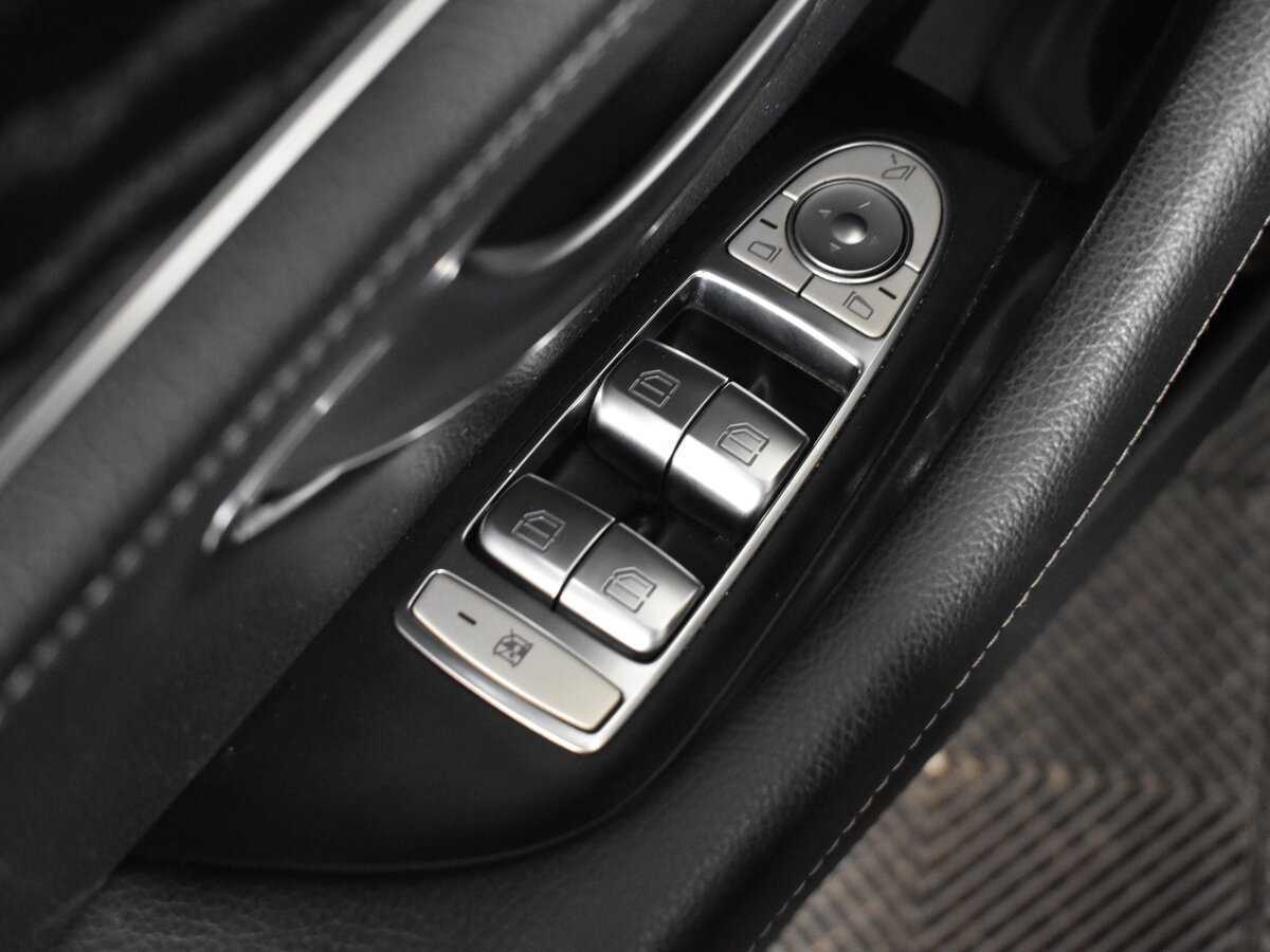 Mercedes-Benz E-Класс 220 d, 2020 - 80 147 км. | Фото №8