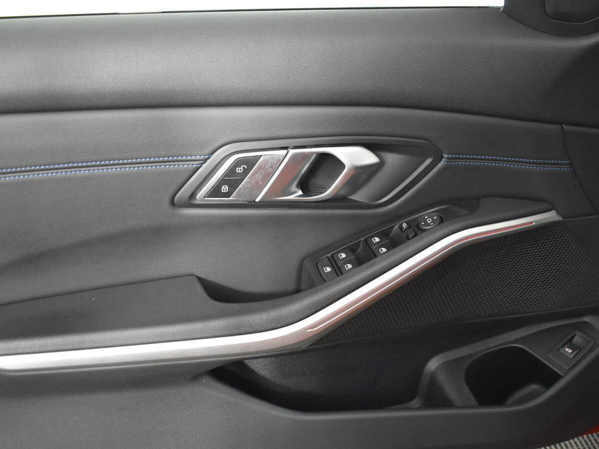 BMW 3 серии 320i xDrive, 2020 Фото №15