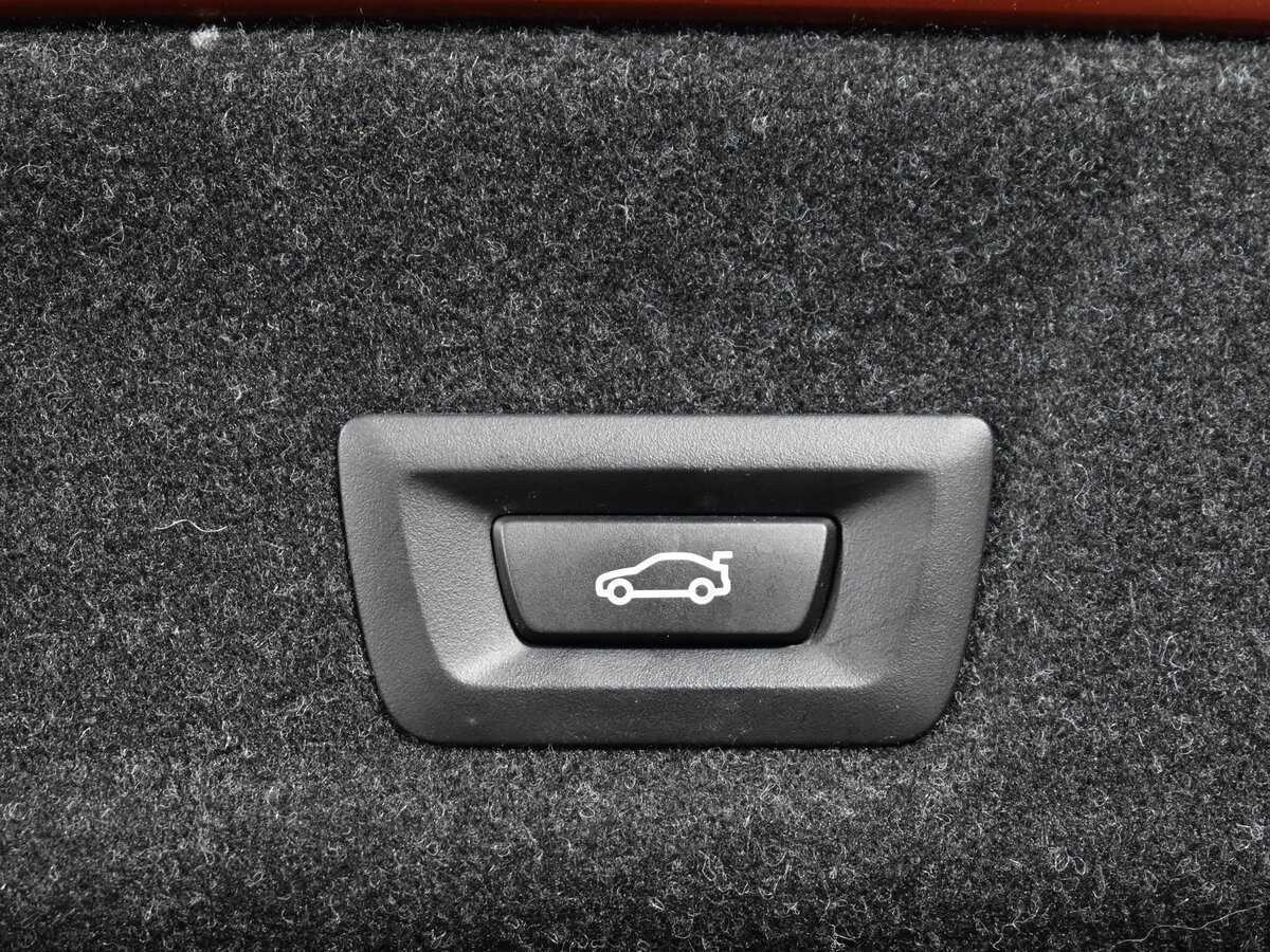 BMW 3 серии 320i xDrive, 2020 Фото №23