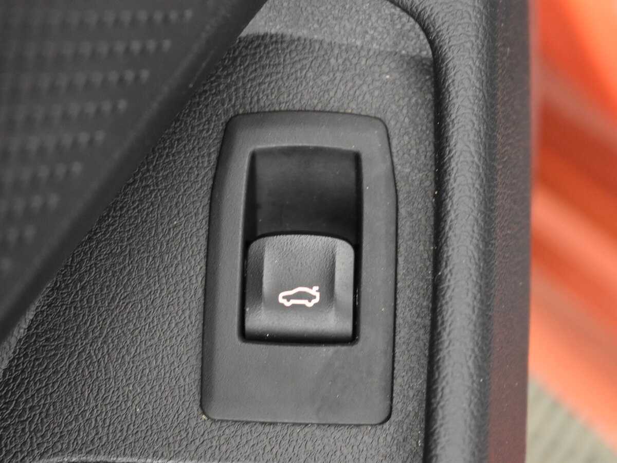 BMW 3 серии 320i xDrive, 2020 Фото №24