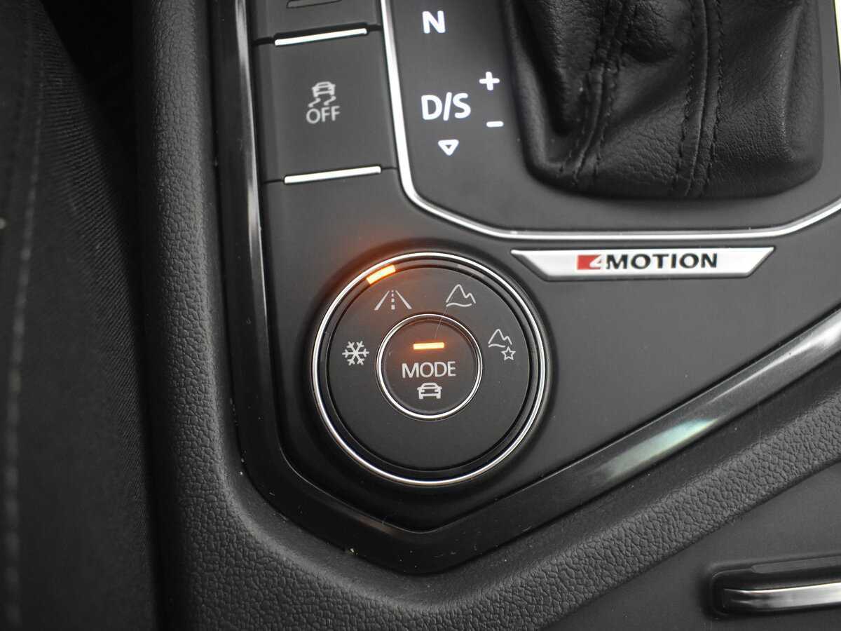 Volkswagen Tiguan, 2017 Фото №24