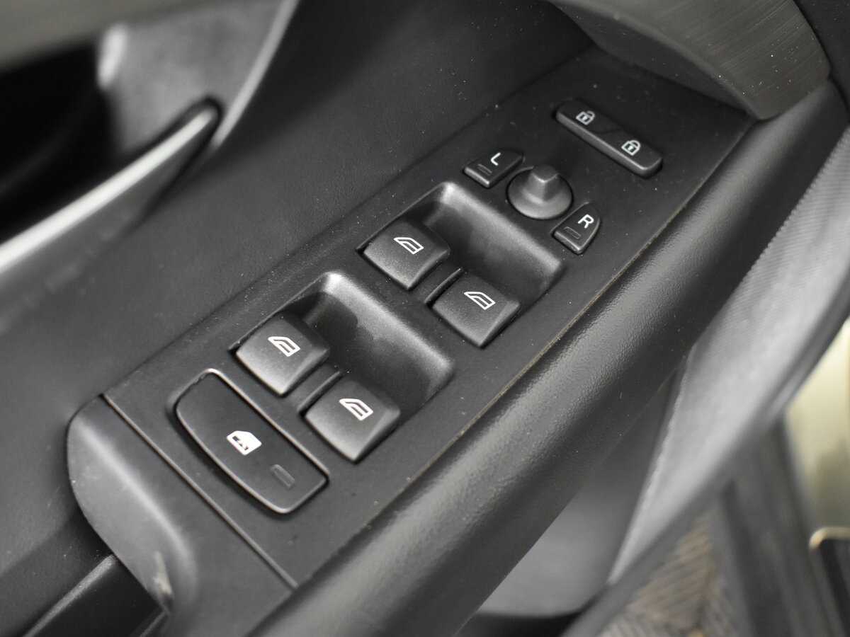 Volvo XC70, 2011 Фото №8