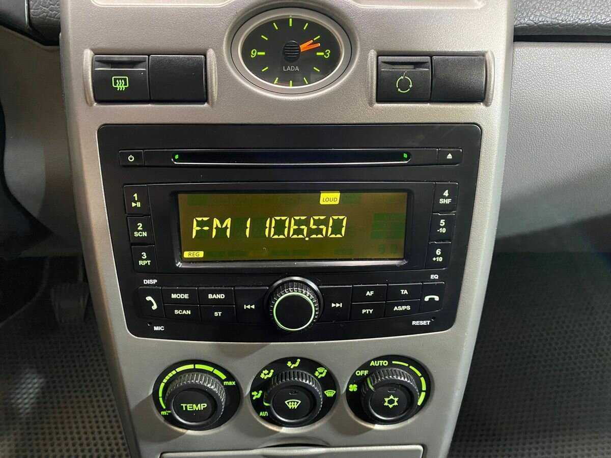 Lada (ВАЗ) Priora, 2011 Фото №12