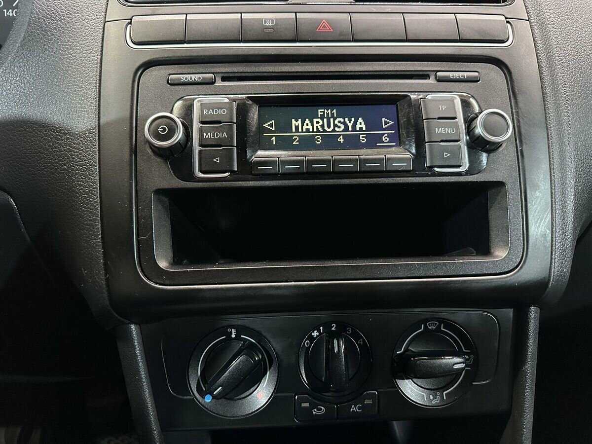 Volkswagen Polo, 2011 Фото №13