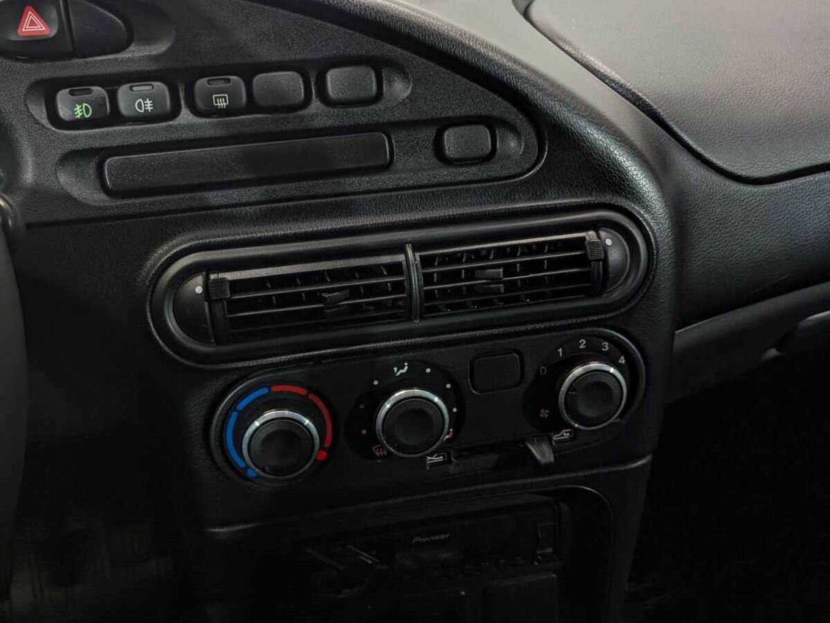 Chevrolet Niva, 2018 Фото №14