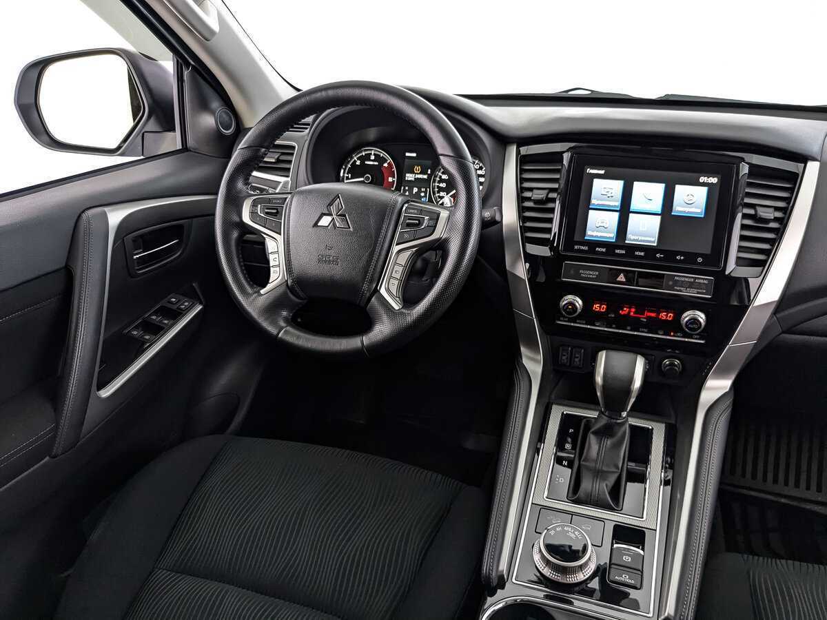 Mitsubishi Pajero Sport, 2021 Фото №17