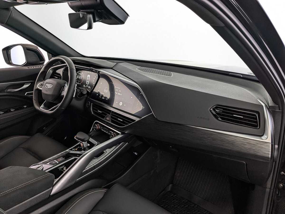 Geely Tugella, 2023 Фото №9