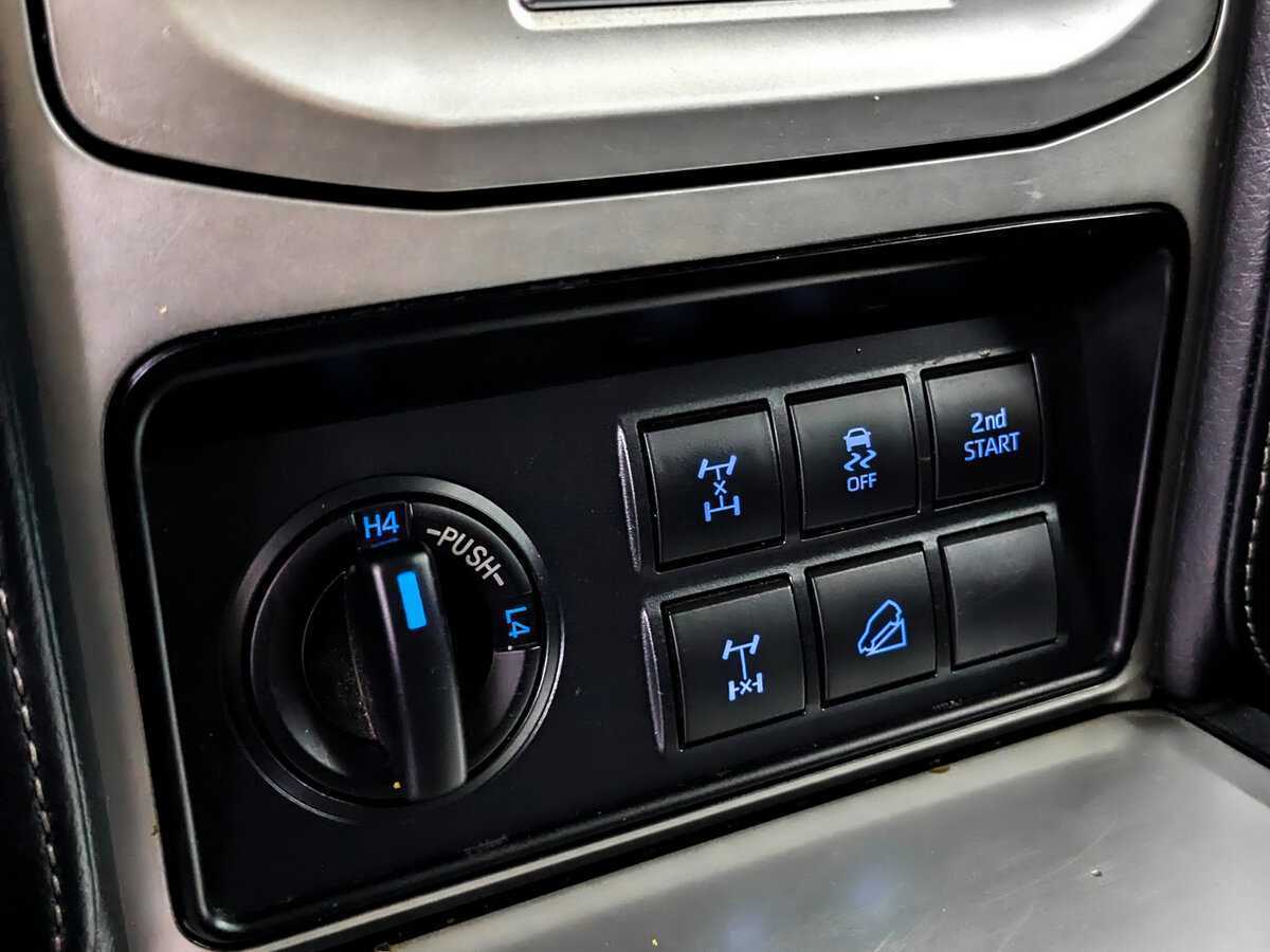 Toyota Land Cruiser Prado, 2019 Фото №21