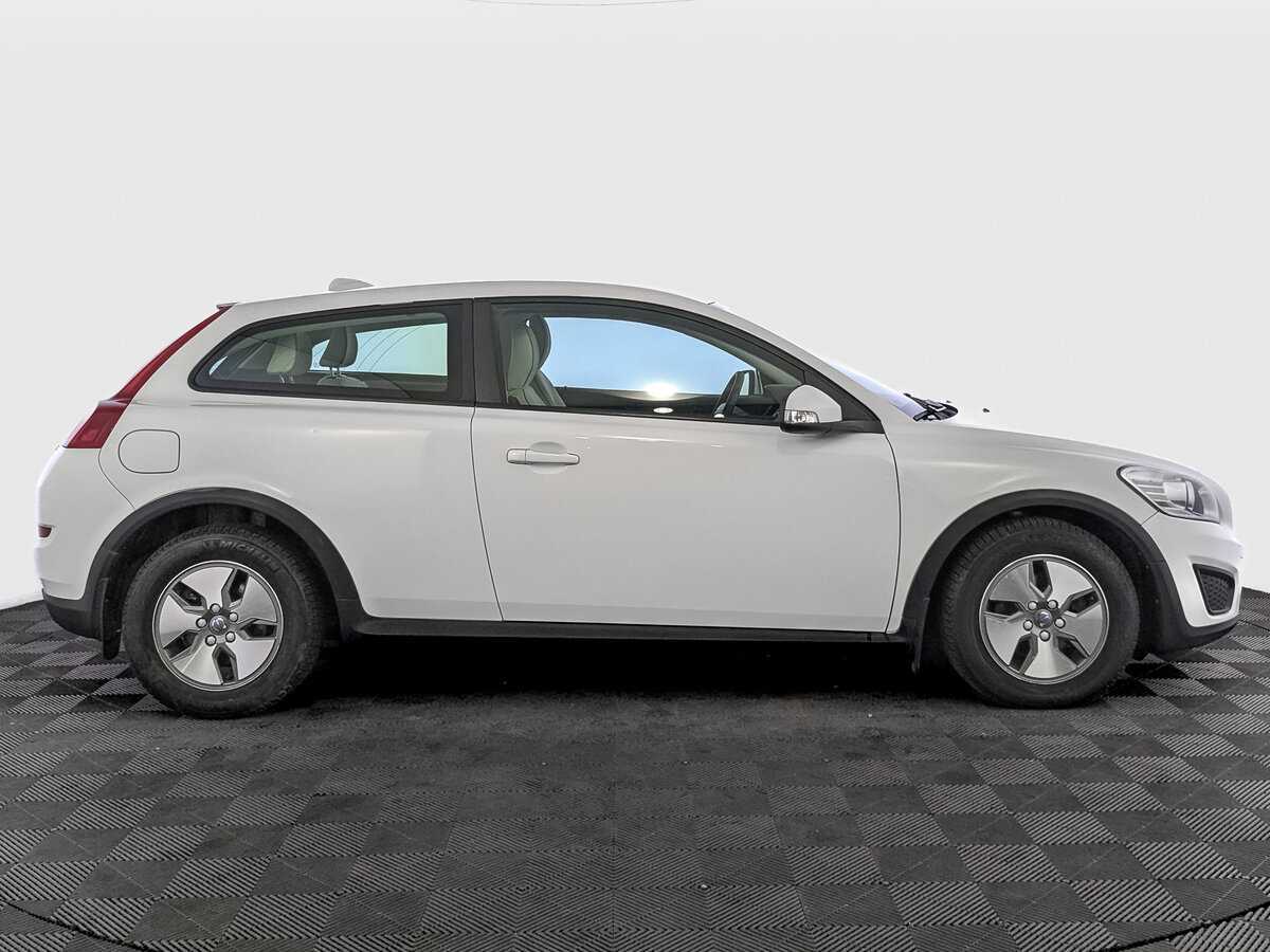 Volvo C30, 2012 - 145 240 км. | Фото №4