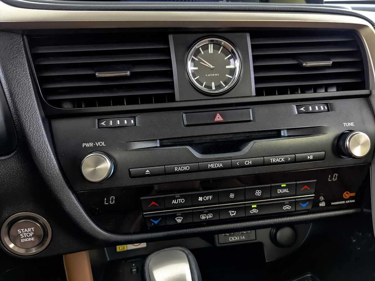 Lexus RX 300, 2020 Фото №17