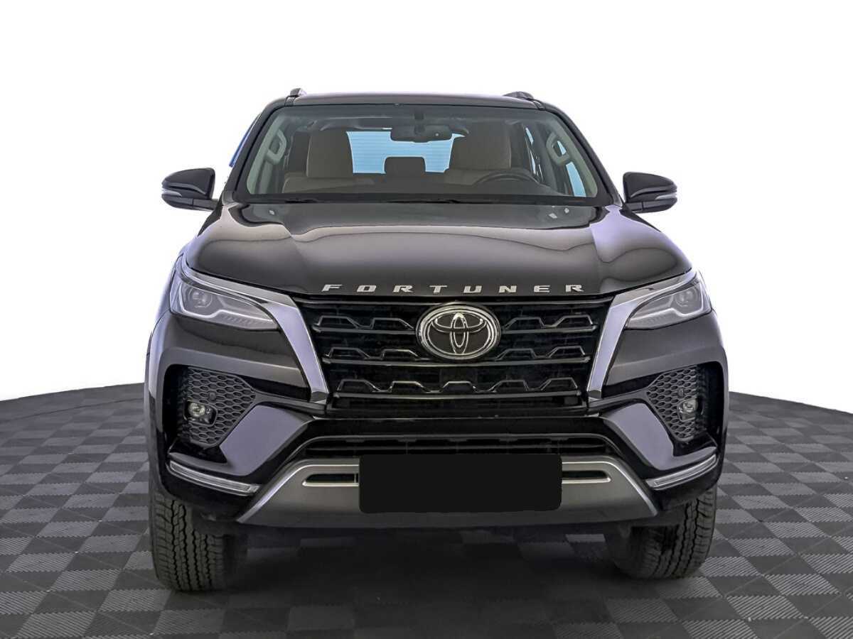 Toyota Fortuner, 2022 - 9 682 км. | Фото №2