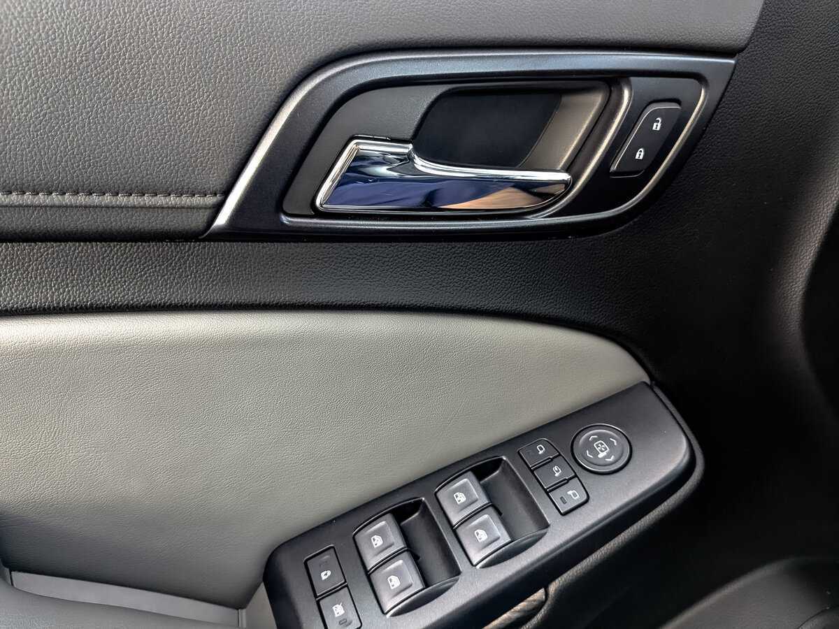 Chevrolet Tahoe, 2019 Фото №25