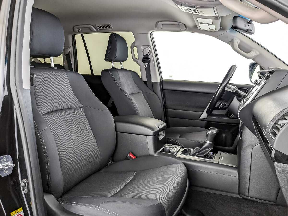 Toyota Land Cruiser Prado, 2019 Фото №20