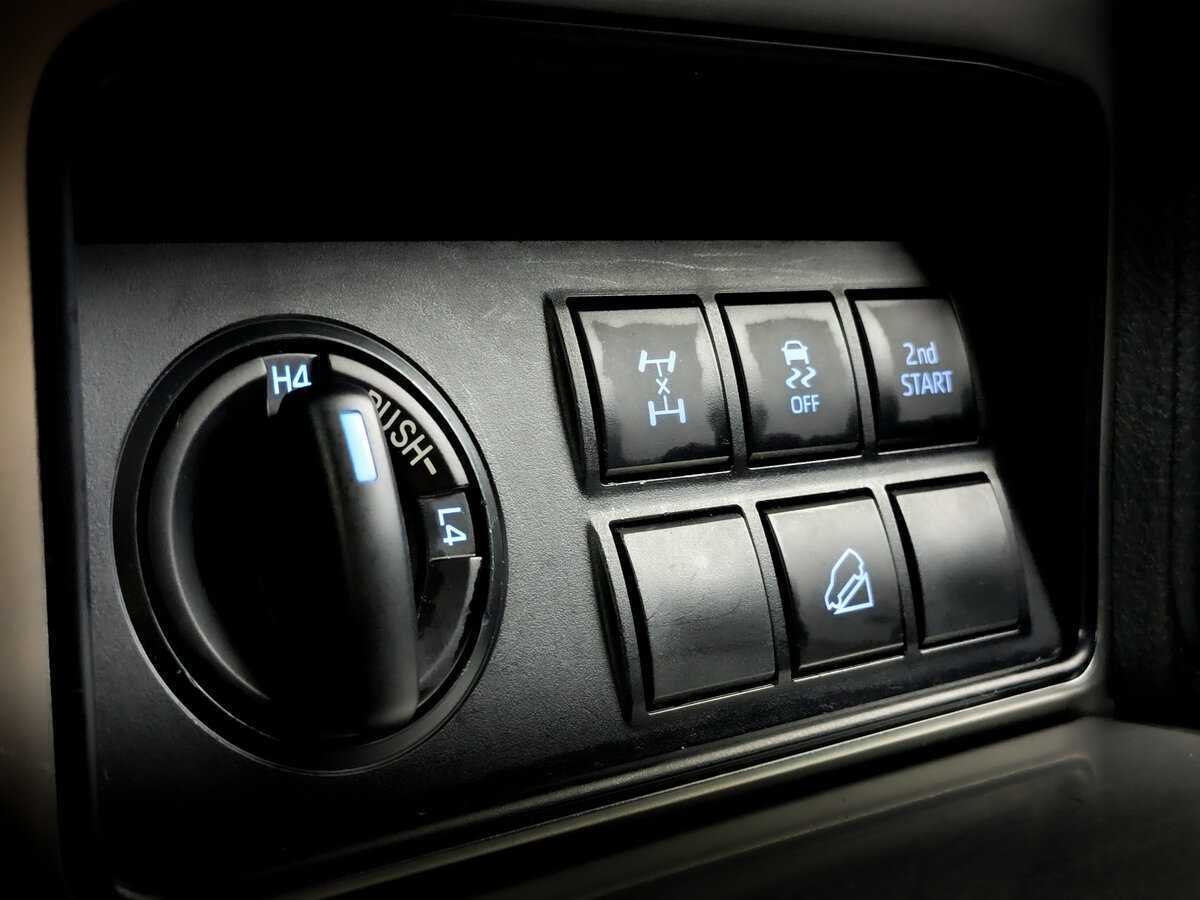 Toyota Land Cruiser Prado, 2019 Фото №24