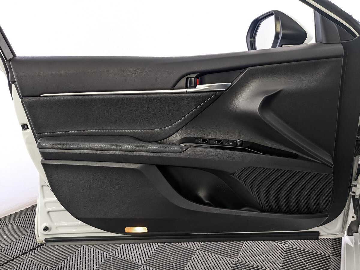 Toyota Camry, 2023 Фото №15