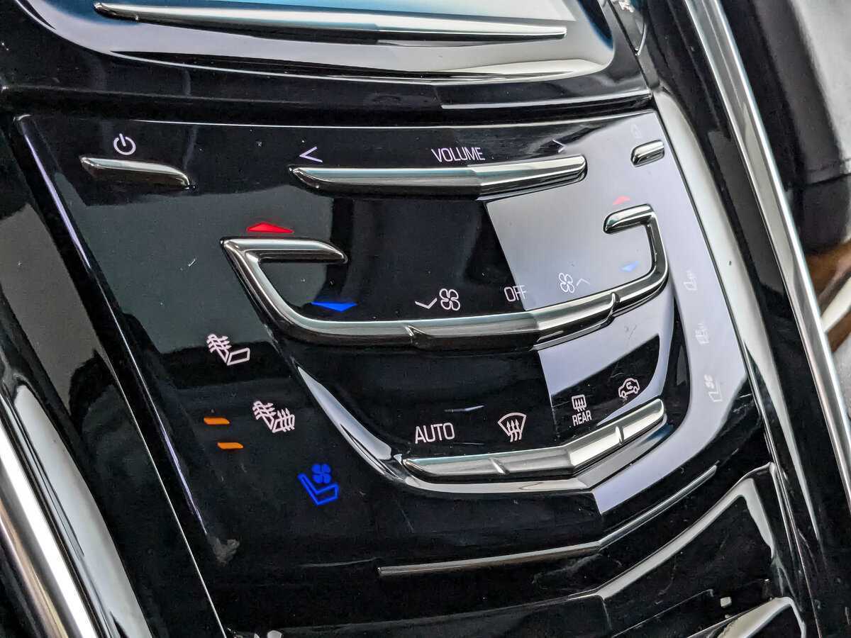 Cadillac Escalade, 2018 Фото №17