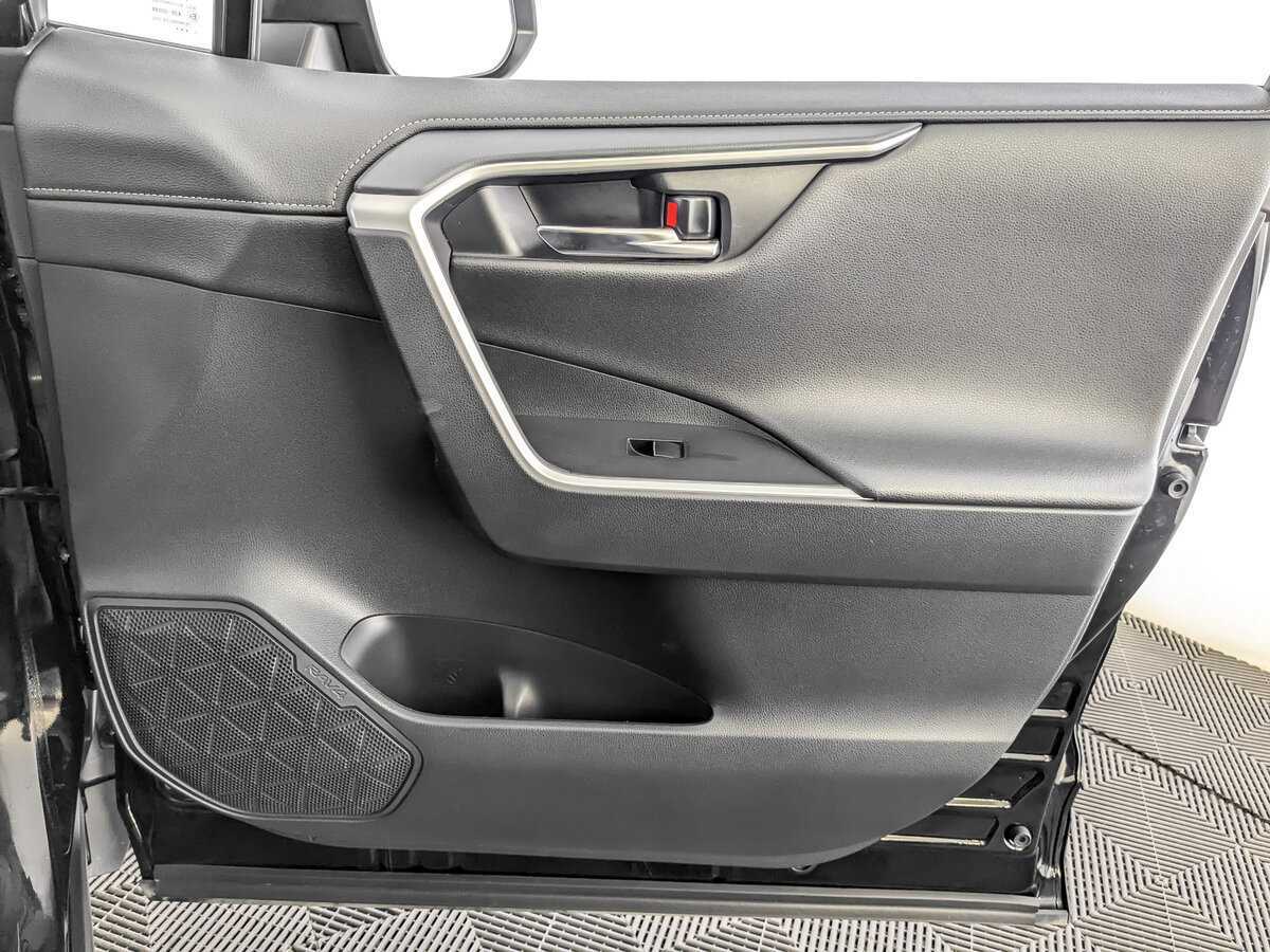 Toyota RAV4, 2021 Фото №21