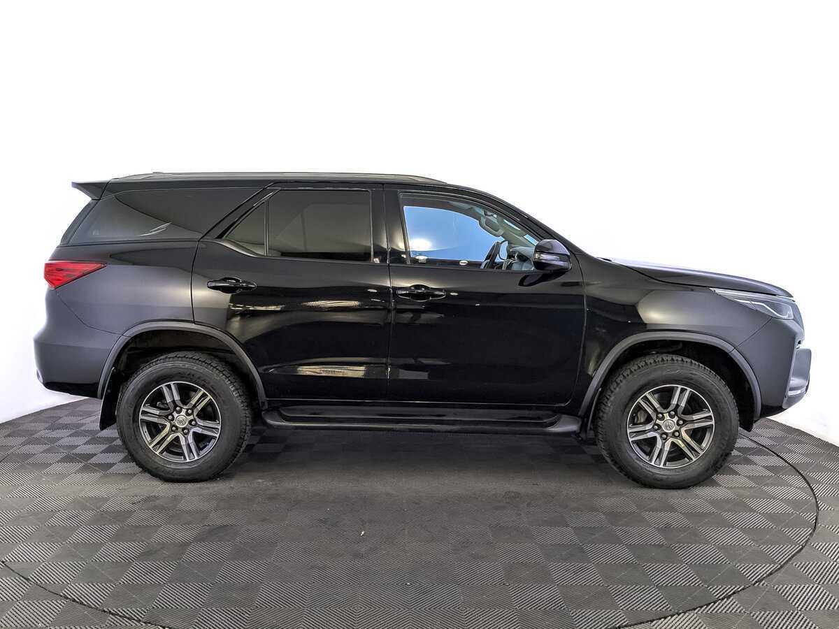 Toyota Fortuner, 2021 - 35 220 км. | Фото №4