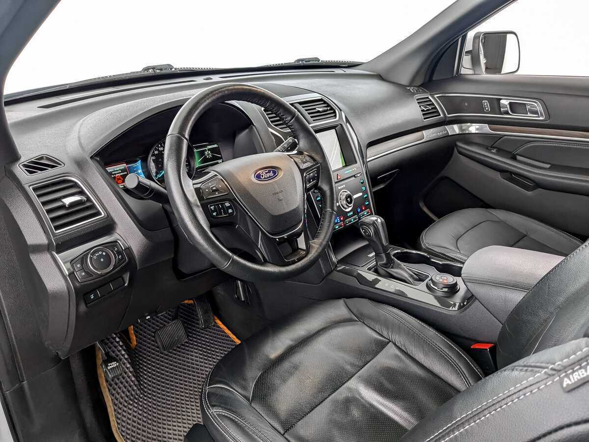 Ford Explorer, 2019 Фото №14