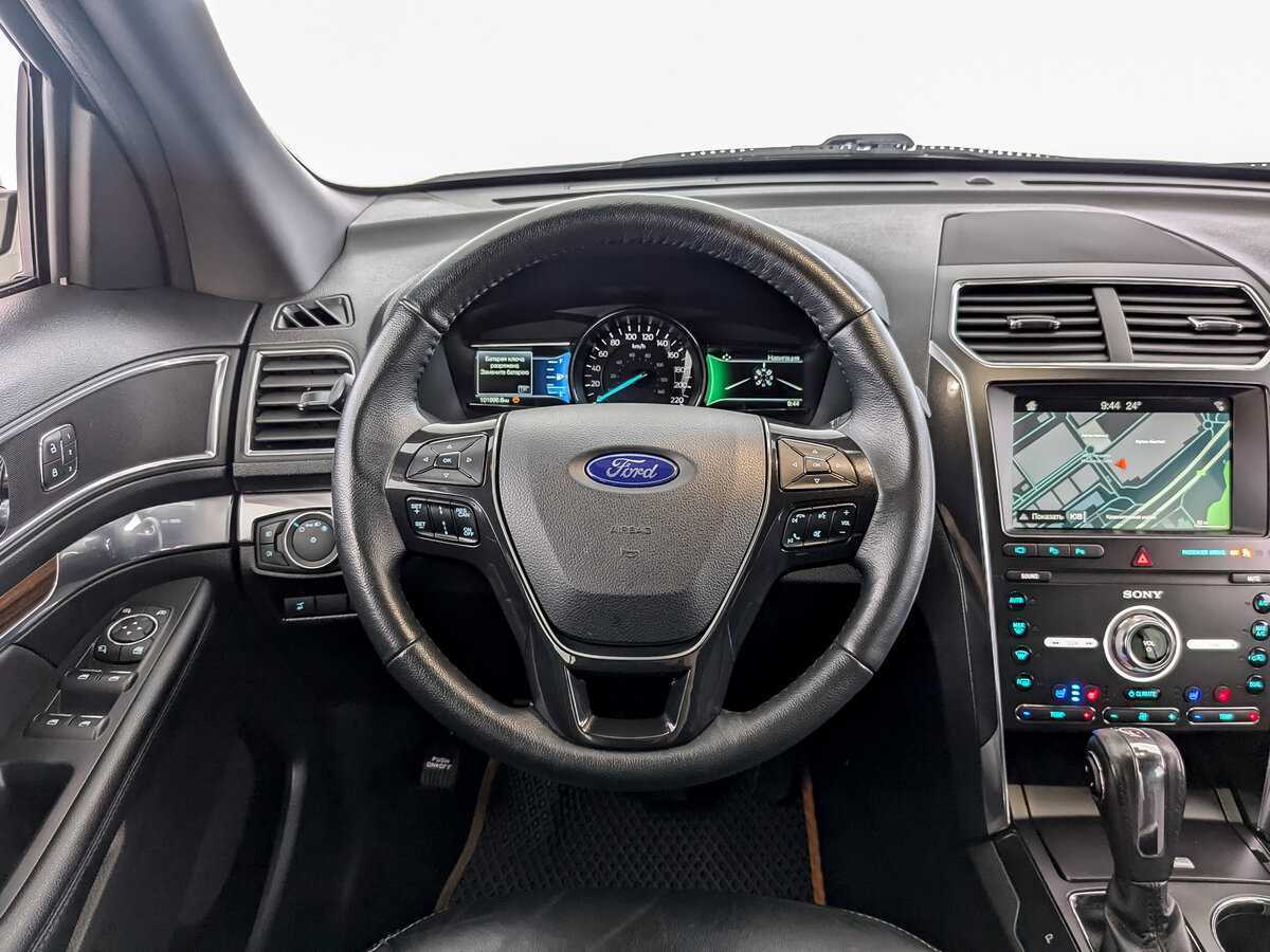 Ford Explorer, 2019 Фото №18