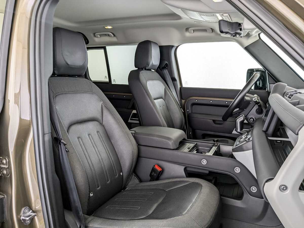 Land Rover Defender 110, 2021 Фото №20