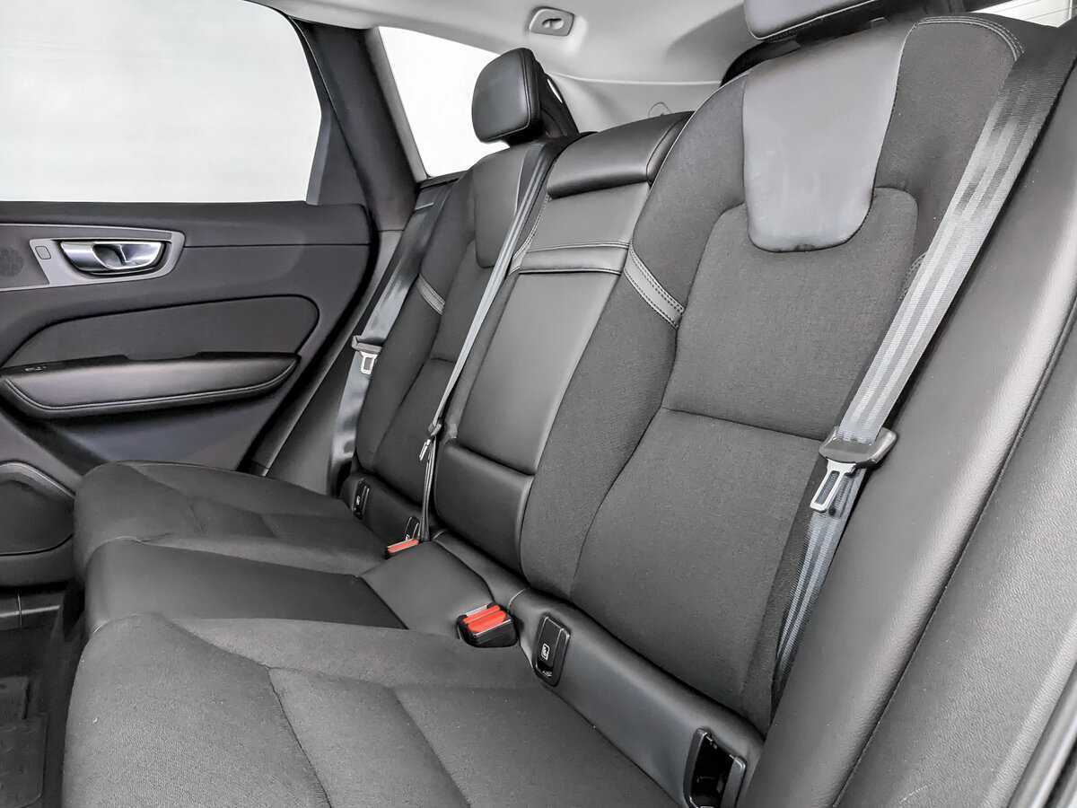 Volvo XC60, 2020 Фото №10