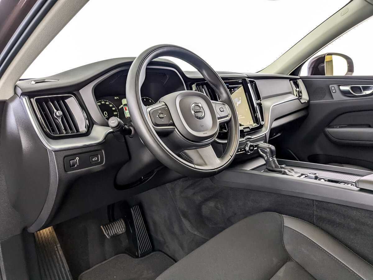 Volvo XC60, 2020 Фото №14