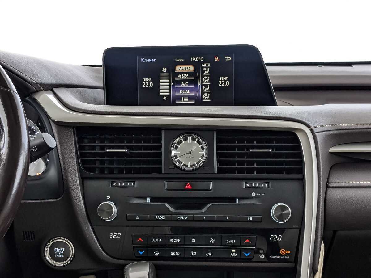 Lexus RX 200t, 2016 Фото №13