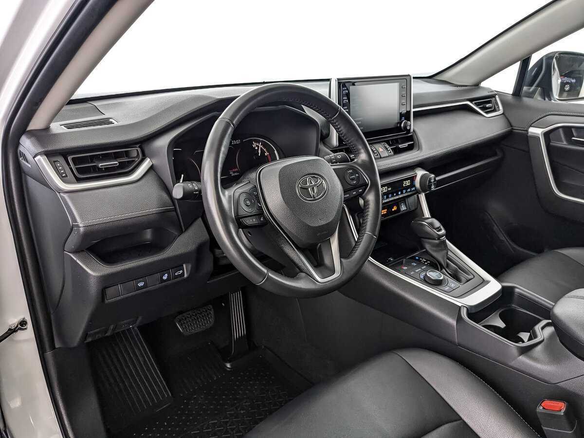 Toyota RAV4, 2021 Фото №11