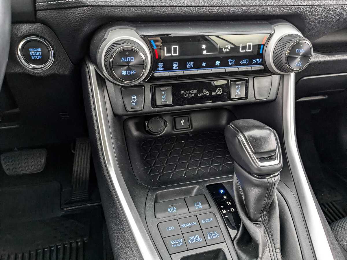 Toyota RAV4, 2021 Фото №22