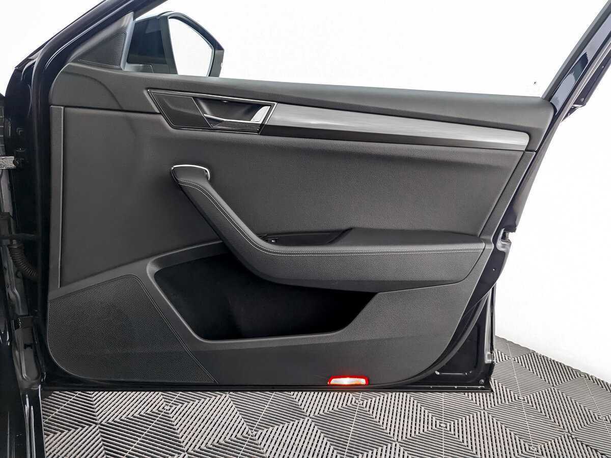 Skoda Superb, 2020 Фото №19