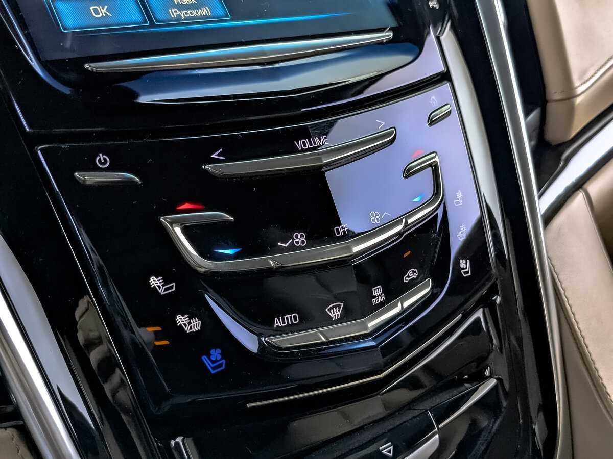 Cadillac Escalade, 2018 Фото №17