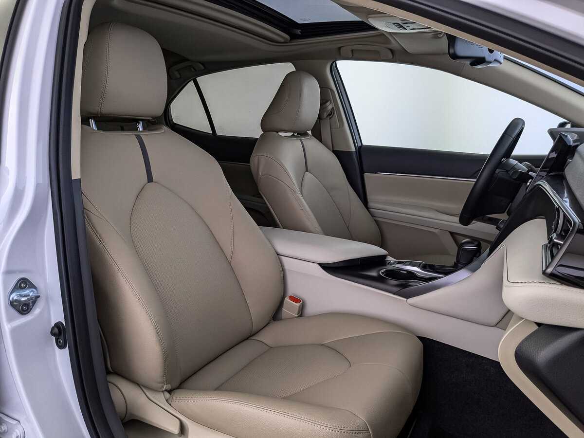 Toyota Camry, 2022 Фото №20