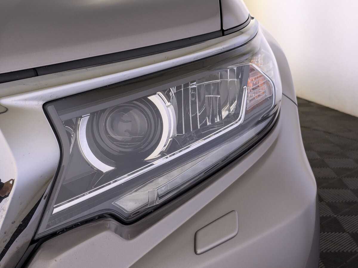 Toyota Land Cruiser Prado, 2018 Фото №11