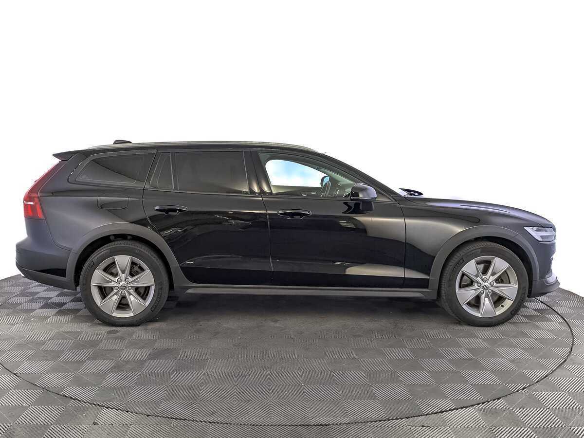Volvo V60 Cross Country, 2020 - 77 230 км. | Фото №4