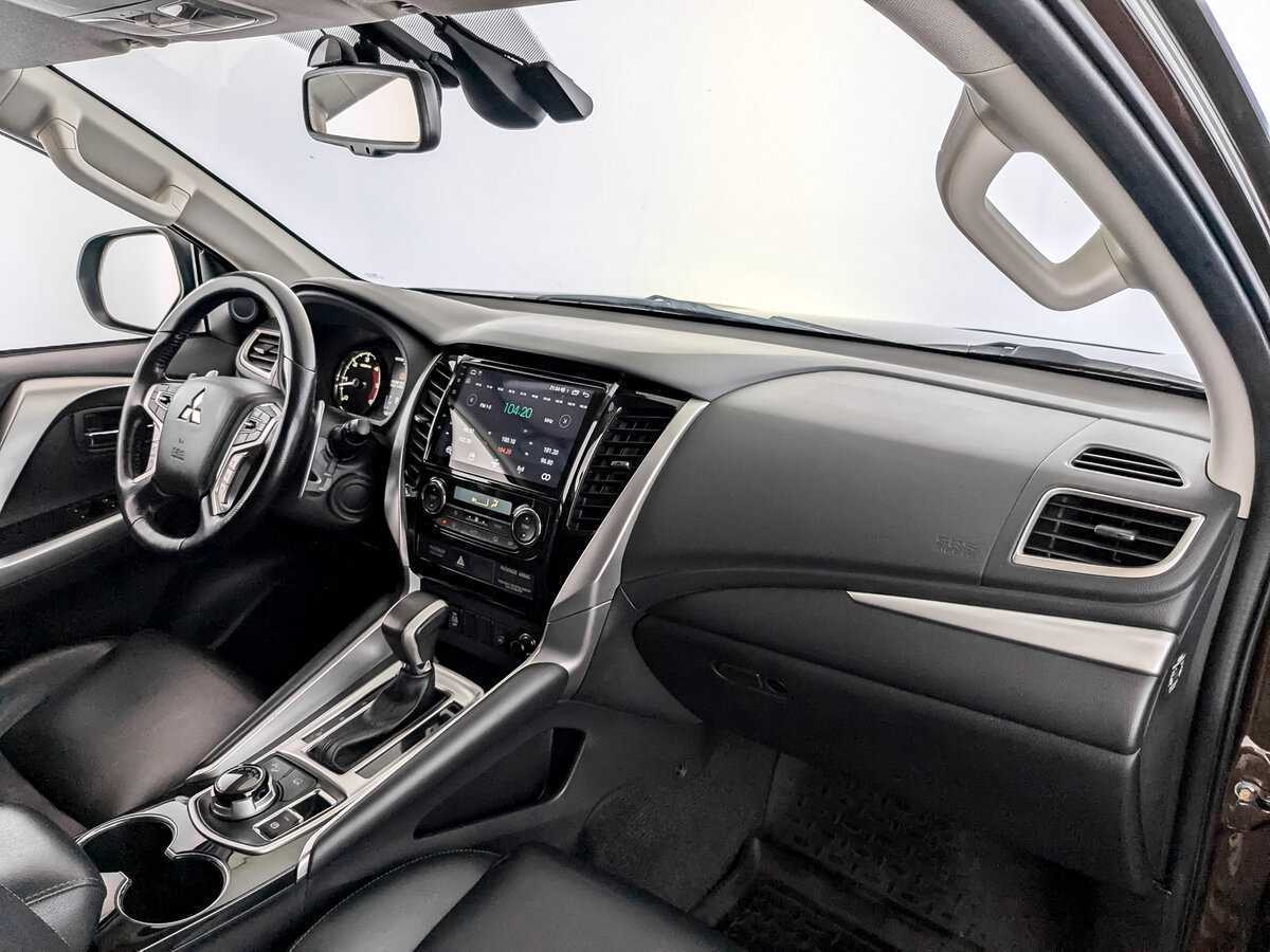 Mitsubishi Pajero Sport, 2019 Фото №9