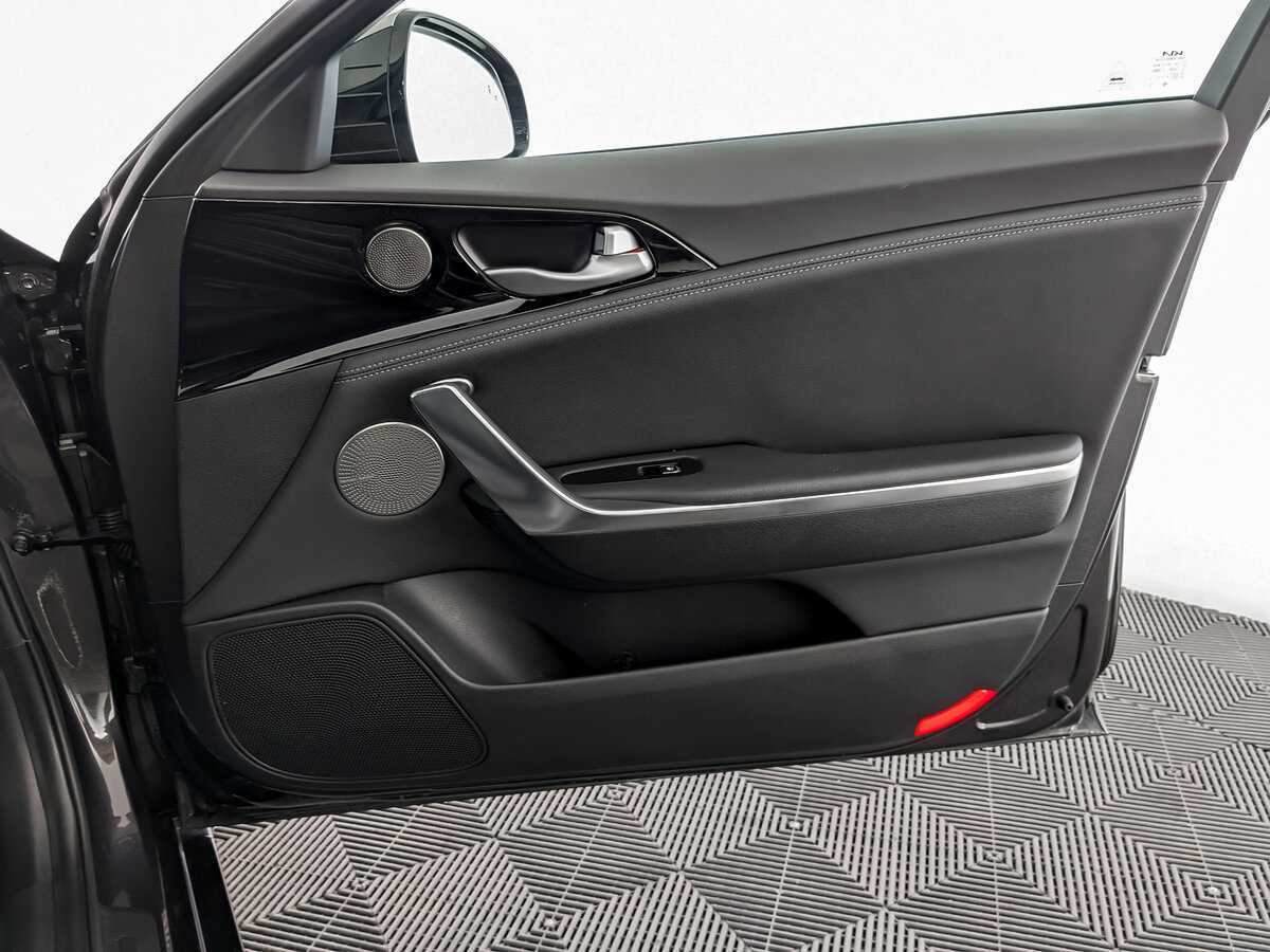 Kia Stinger, 2023 Фото №20