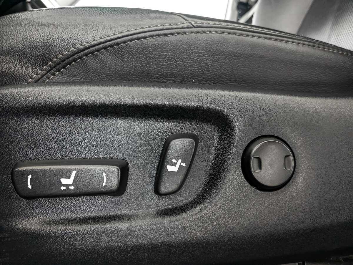 Toyota Land Cruiser Prado, 2018 Фото №16