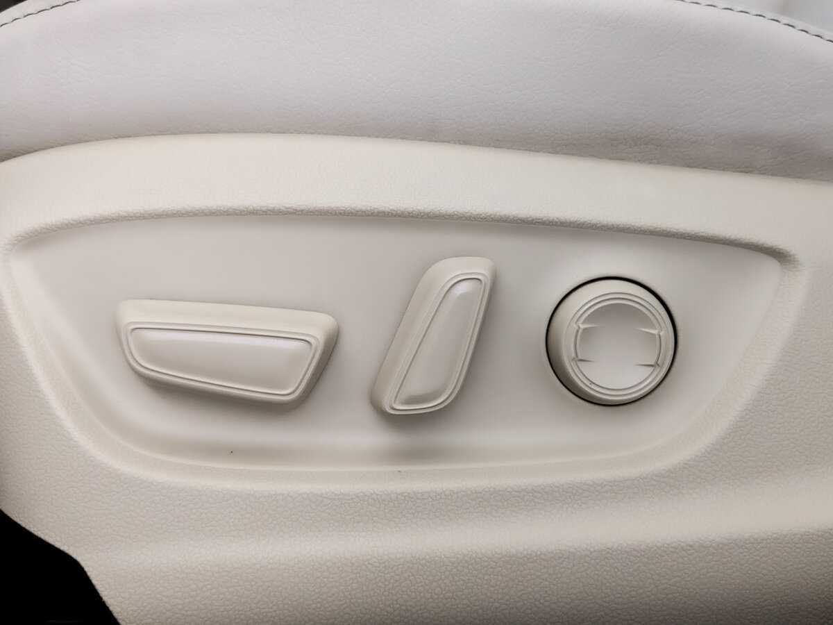 Toyota Camry, 2021 Фото №17