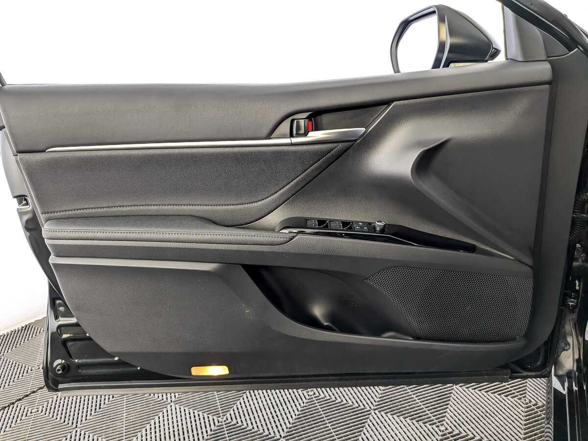 Toyota Camry, 2022 Фото №14